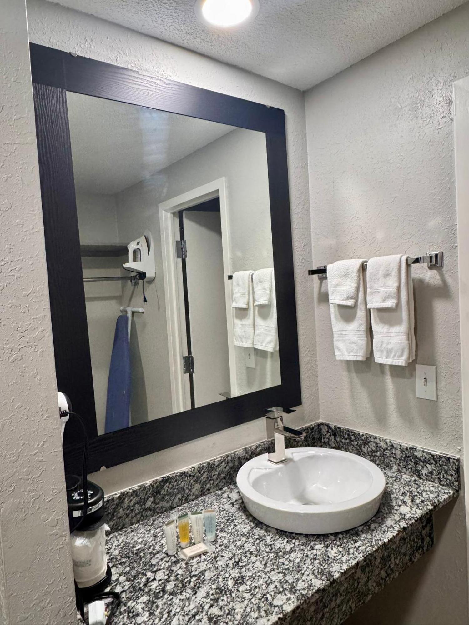Baymont By Wyndham Great Falls City Center Exterior foto